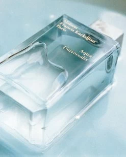 Aqua Universalis EAU DE TOILETTE 200ml 7 Aqua Universalis EAU DE TOILETTE 200ml -Beauty Personal Care aqua universalis edt 200ml 3